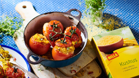 Zapečená rajčata s kuskusem a mozzarellou